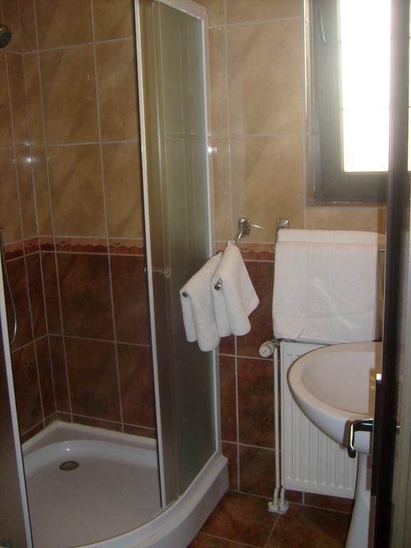 Hotel Pensiunea Speranta Sovata Habitación foto